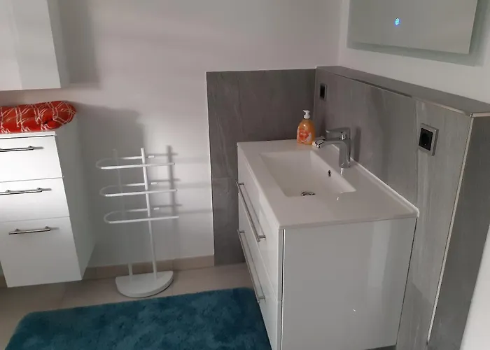 Kastanie شقة زيمدورف